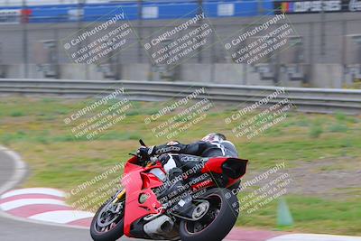 media/Oct-15-2022-Fastrack Riders (Sat) [[9a18b22502]]/Level2/Turn 2 and 3 1030am/
